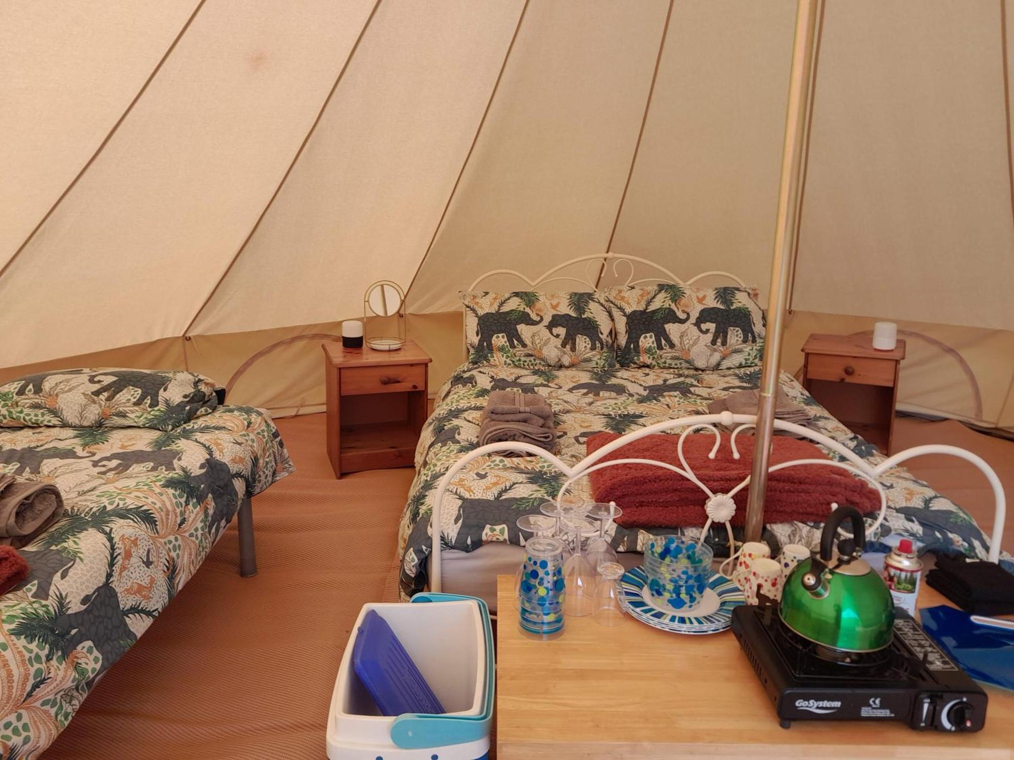 Cornish Skies Glamping Pool Buitenkant foto
